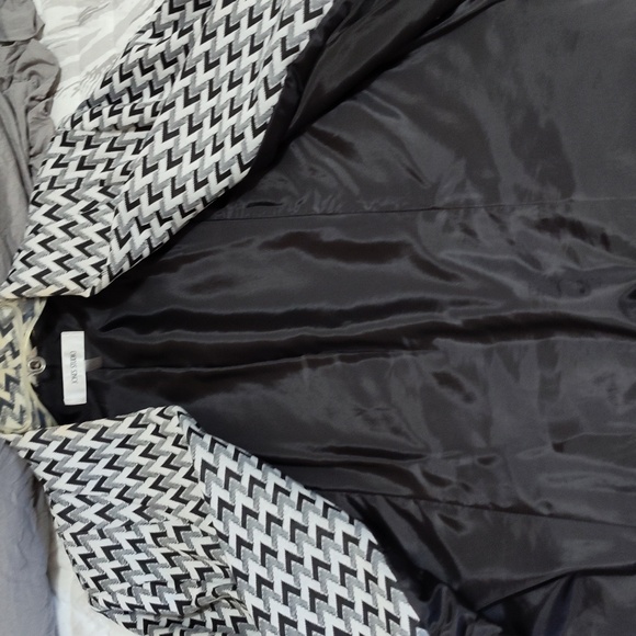 Jones Studio Black and White Patterned Blazer, Size 18W - Picture 6 of 7